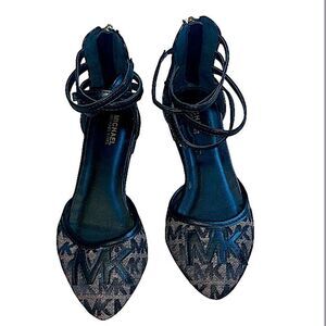 Girls' Michael Kors flats black size 12Y